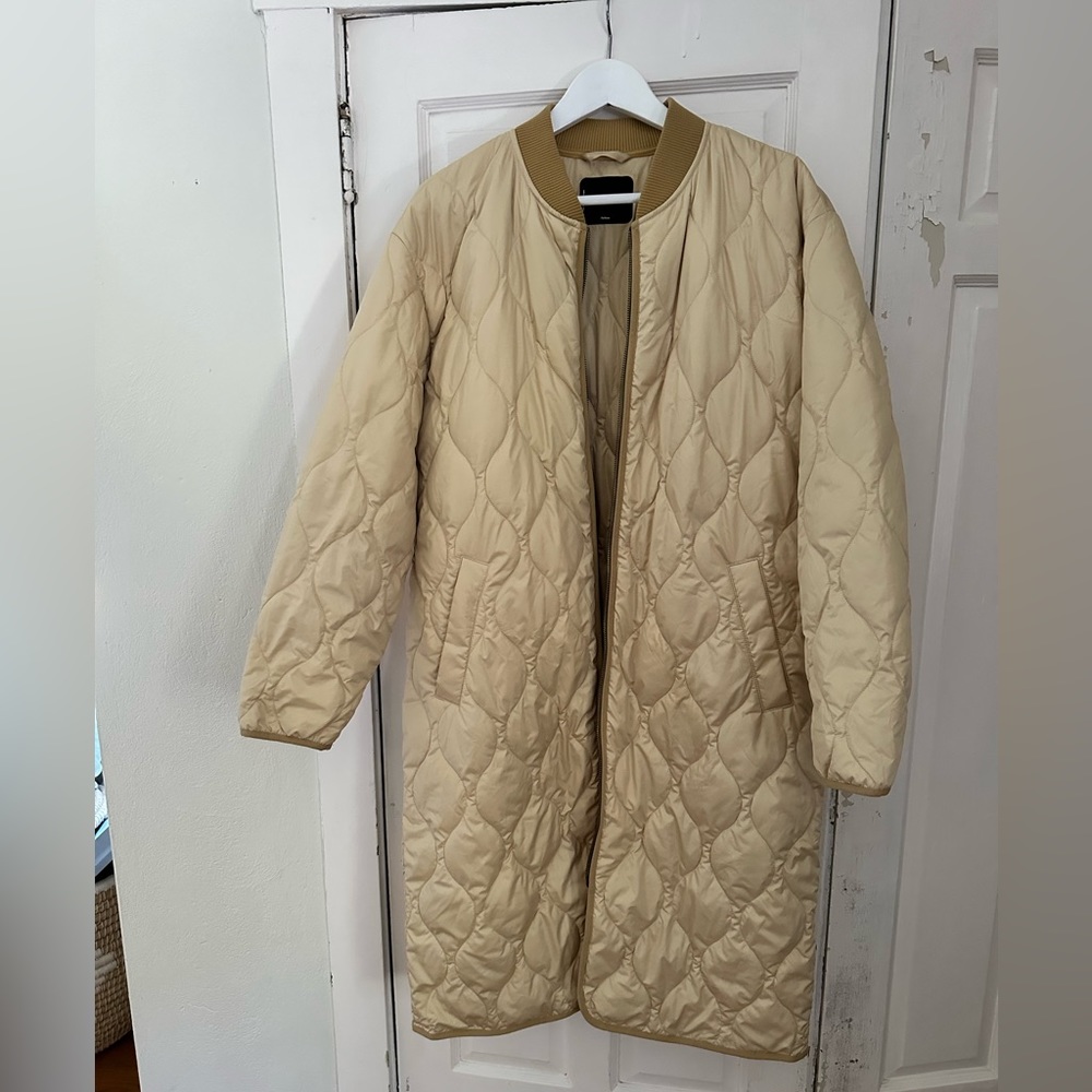 Everlane quilted puffer primaloft jacket